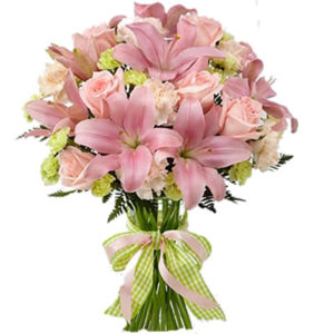 mazzo con lilium rosa e rose rosa da spedire online