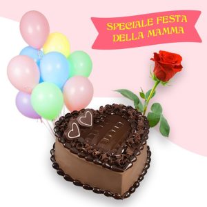 torta a forma di cuore al cioccolato, palloncini e rosa rossa